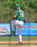 Jonathan Papelbon pitches